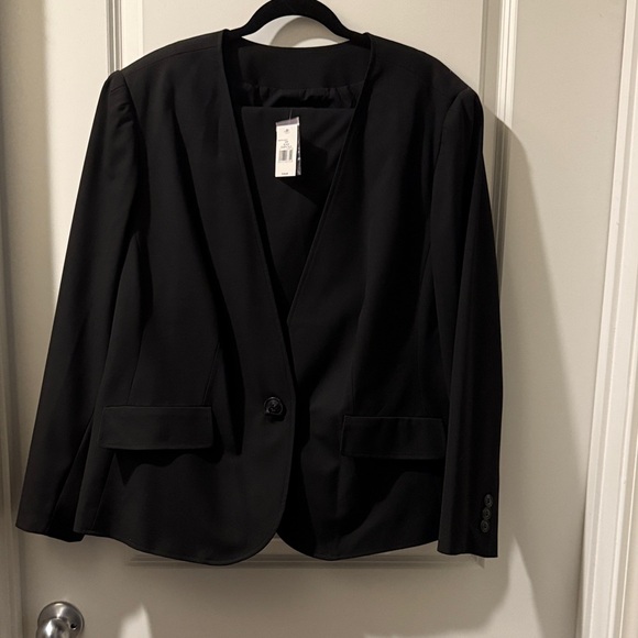 The Limited Classic Black Blazer Size 22 and Pants 20 Short - Picture 3 of 8